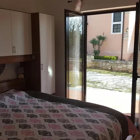 Luna Apartment